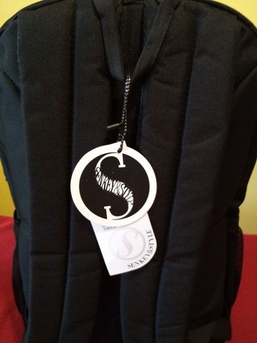 Супер яки раници с USB port и кабел