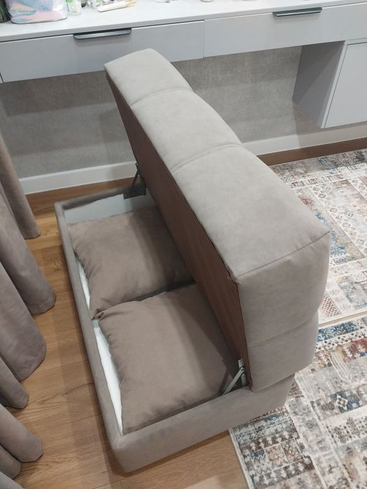 Продам пуфик мини диван