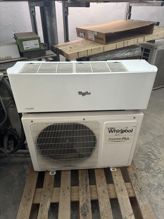 Aparat Aer condiționat Whirlpool 12000 btu invertor kit instalare inclus