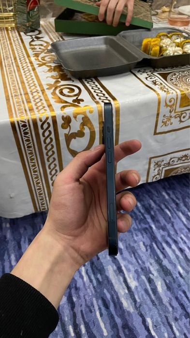 Айфон 13 128гб идеал