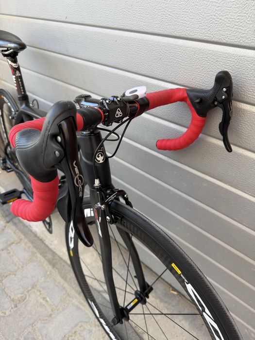 Карбонов шосеен велосипед  campagnolo veloce