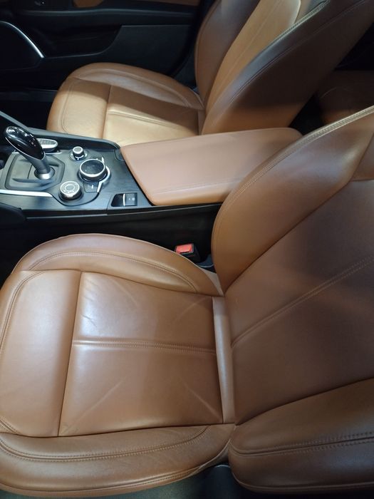 Топ състояние Alfa Romeo Giulia 2.0 Ti