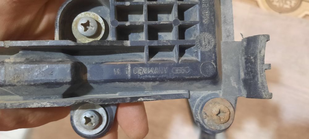 Крепления бампера ауди 80