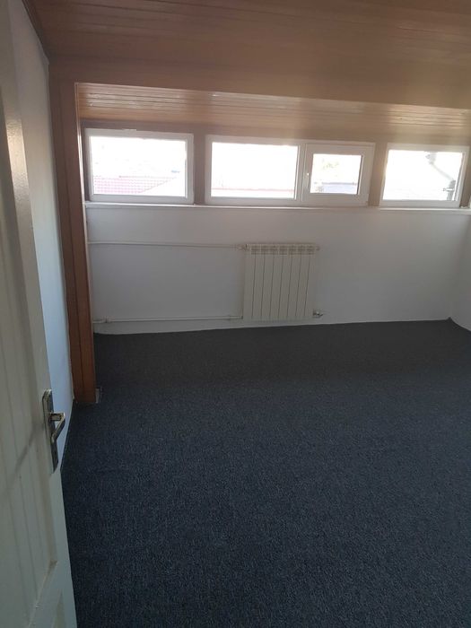 Inchiriez casa 5 camere termen lung