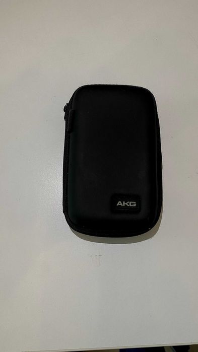Casti AKG studio reference K319