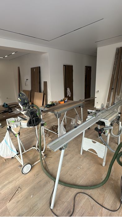 Установка  межкомнатных дверей