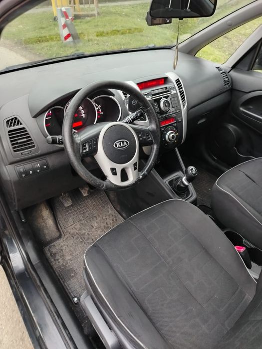 Vând Kia Venga 2011