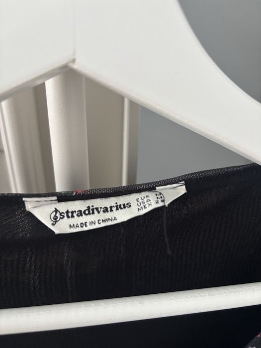 Рокли от stradivarius с цветя