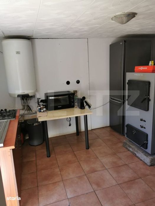 Casa cu 5 camere, suprafata utila 208 mp, loc. Halmeu