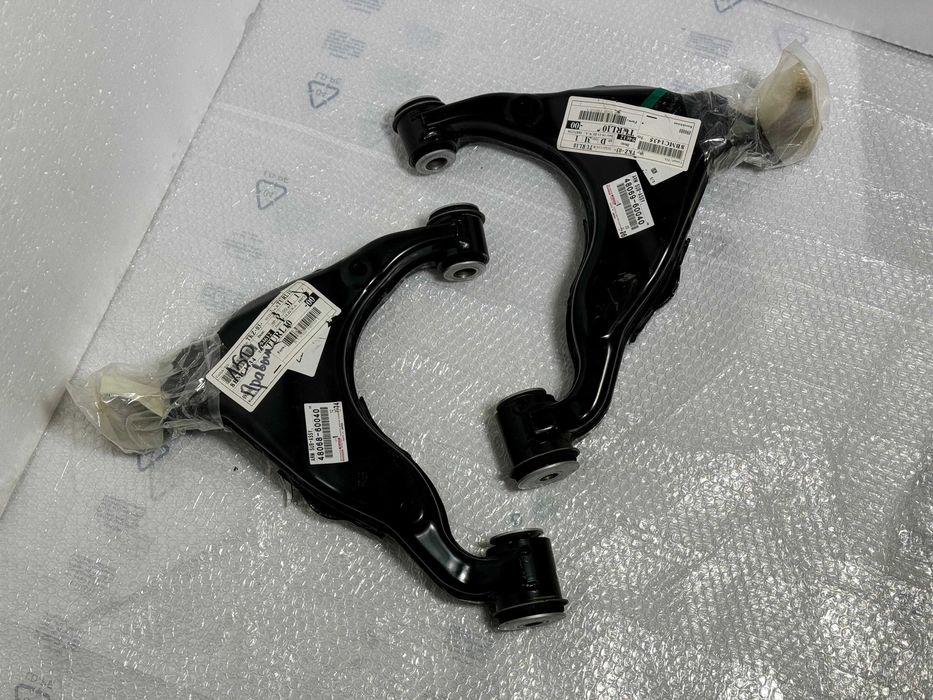 Оригинальные рычаги для Toyota