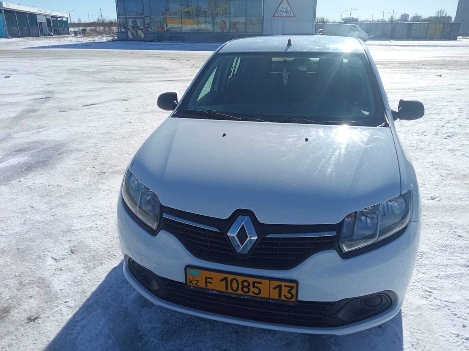 Renault Logan 2018 года, с небольшим пробегом