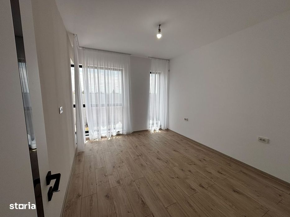 Casă cu 3 camere, curte  Berceni