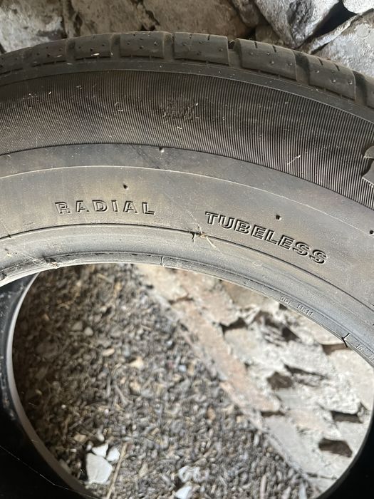 Продам летнею резину.