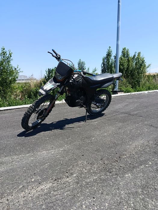 Enduro kross 250 kub