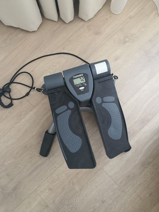 Степпер Torneo Twister с эспандерами