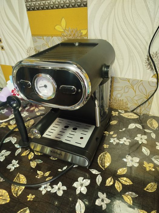 Продам кофеварку