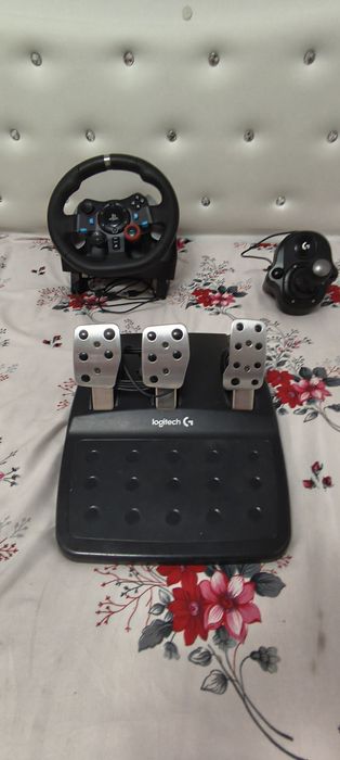 Volan Logitech g29 + schimbator