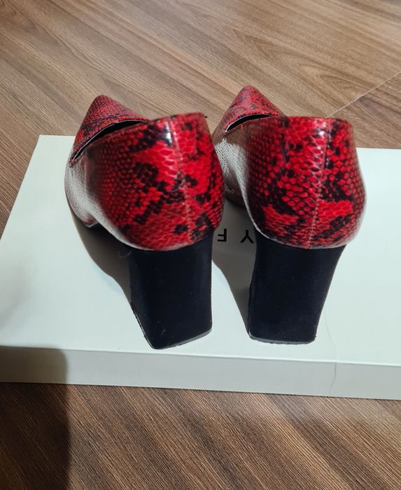 Pantofi roșii femei cu toc gros nr 36 Buonarotti