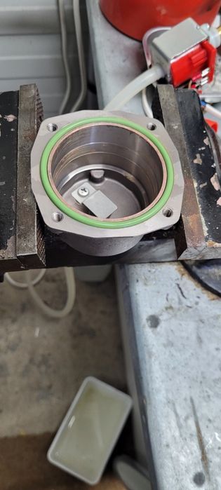 Reparatii și revizii automate și aparate profesionale de cafea