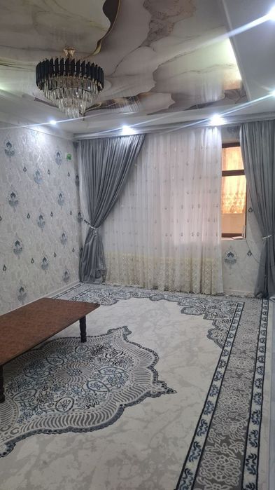 Birinchi etaj ikki xonalik kvartira Uy sotiladi pul zarur uchun tezda