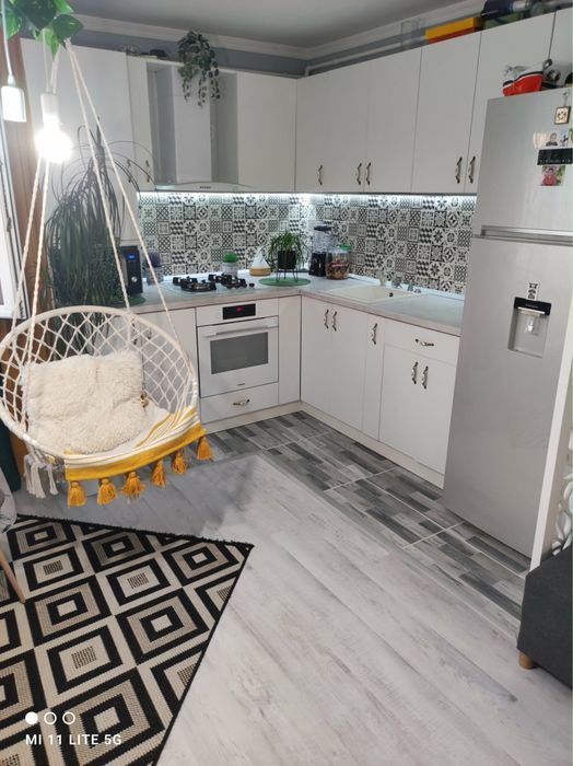 Apartament- renovat complet
