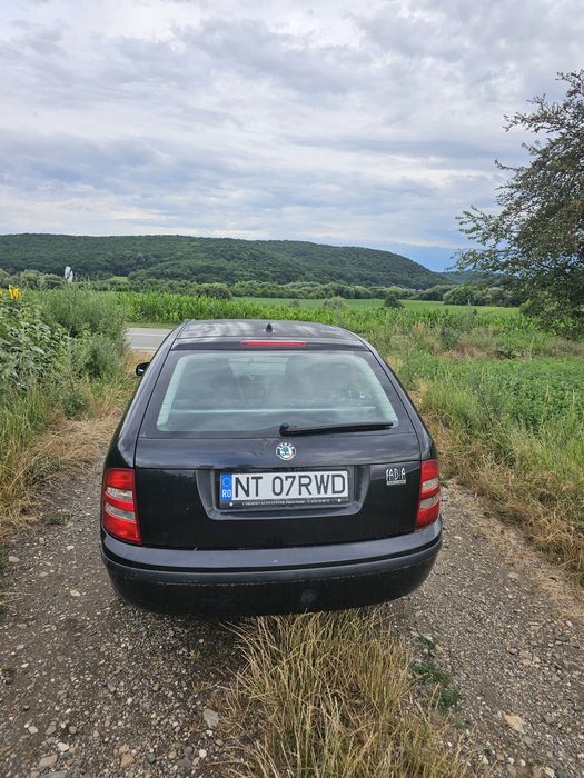 Vând skoda fabia  urgent