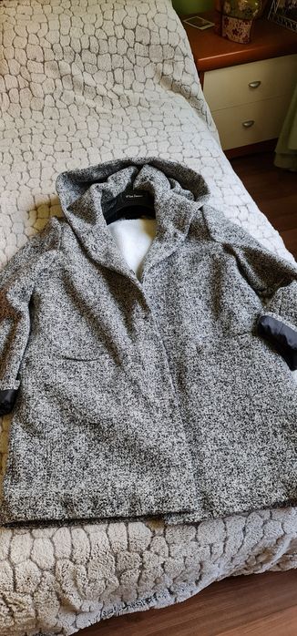 Палта обличани по 2-3пъти в отлично състояние.