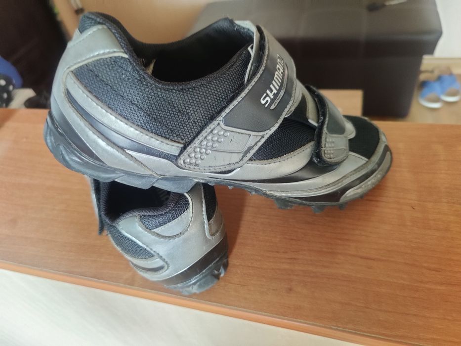 Продам велообувь