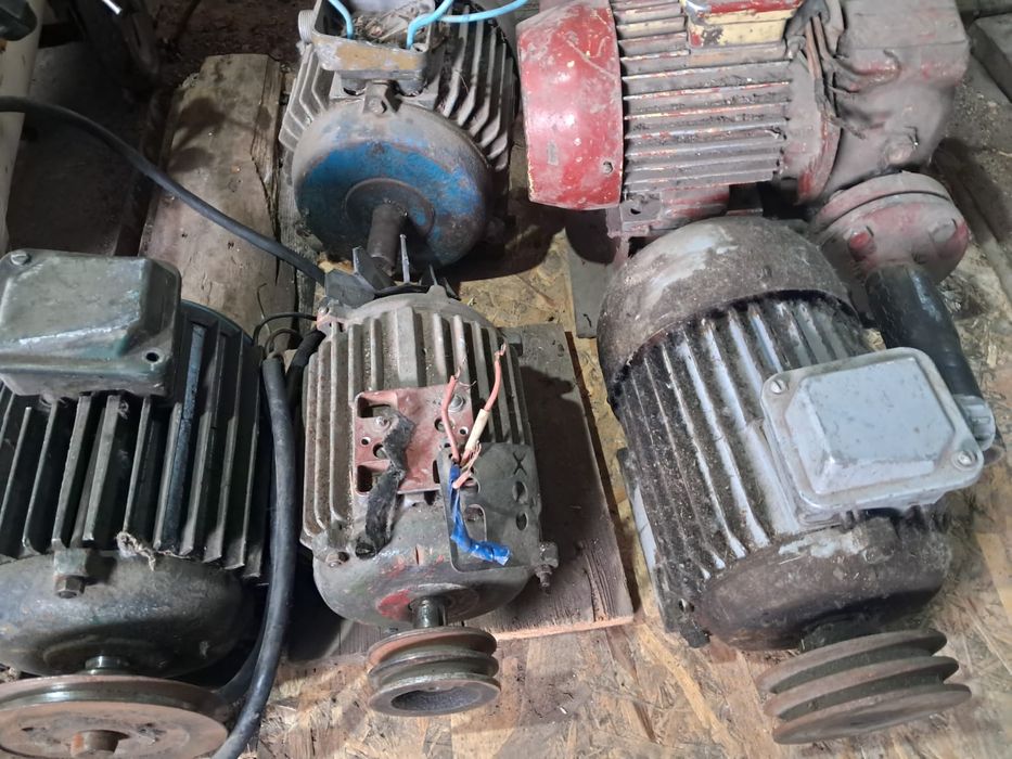 Продаю электромоторы