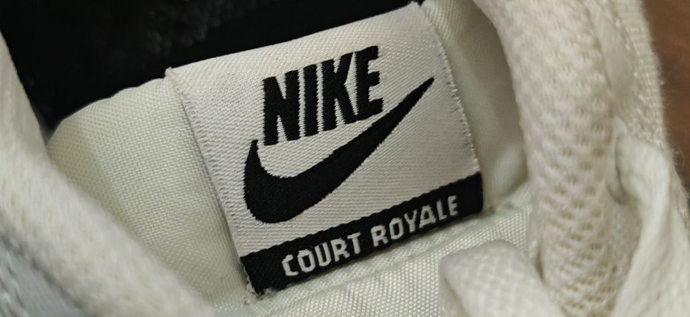Nike Court Royale 42-43 ca nou