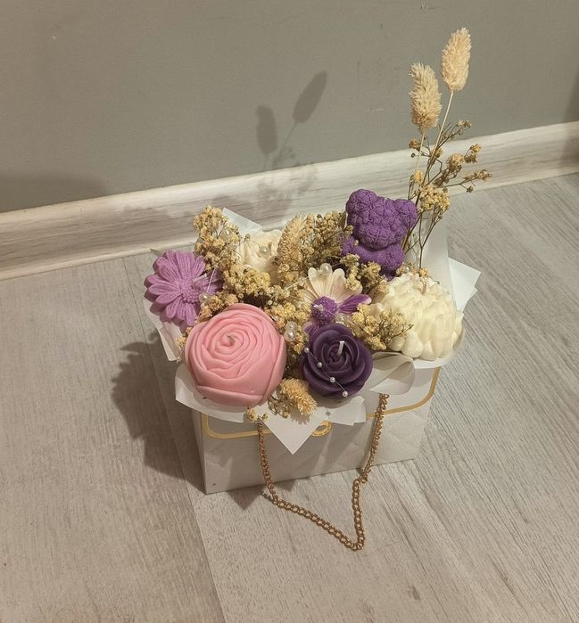 Букет от соеви свещи