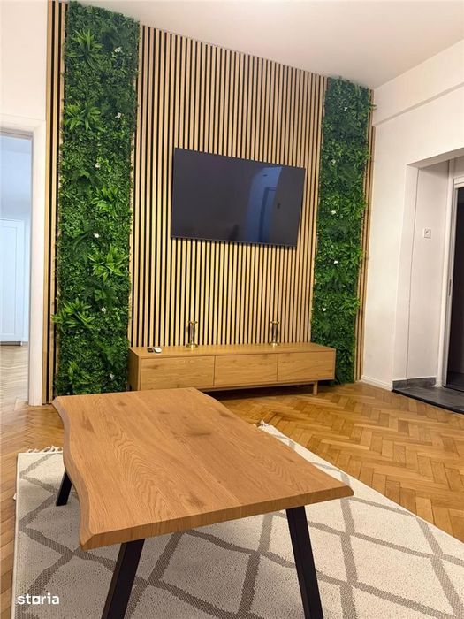 Apartament cu 3 camere in Pta Unirii Corneliu Coposu