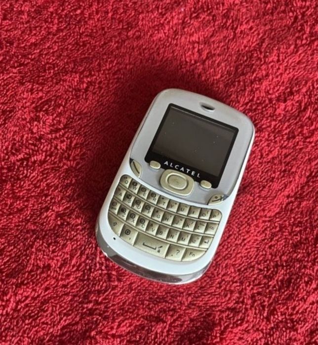 Telefon Alcatel perfect funcțional