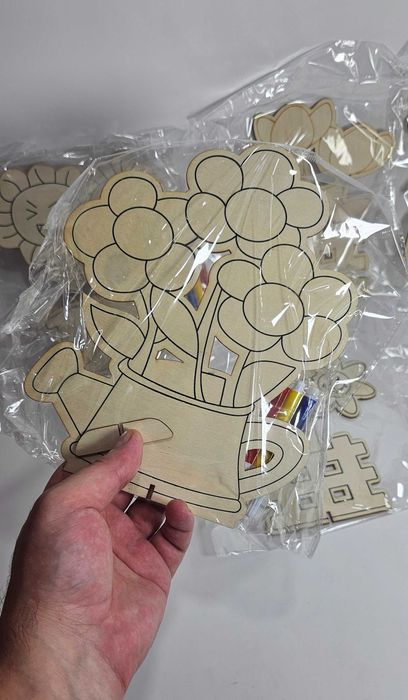 Дървени цветя за рисуване с поставка и флумастери . Декор за всеки дом