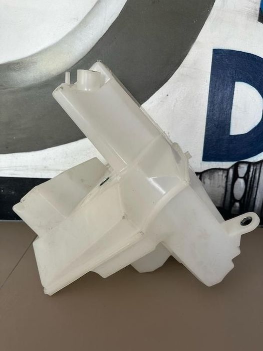 Vas spalator NOU ORIGINAL VOLVO XC90 2003-2010 30663811