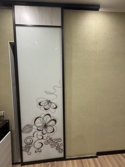 Двери б/у продам