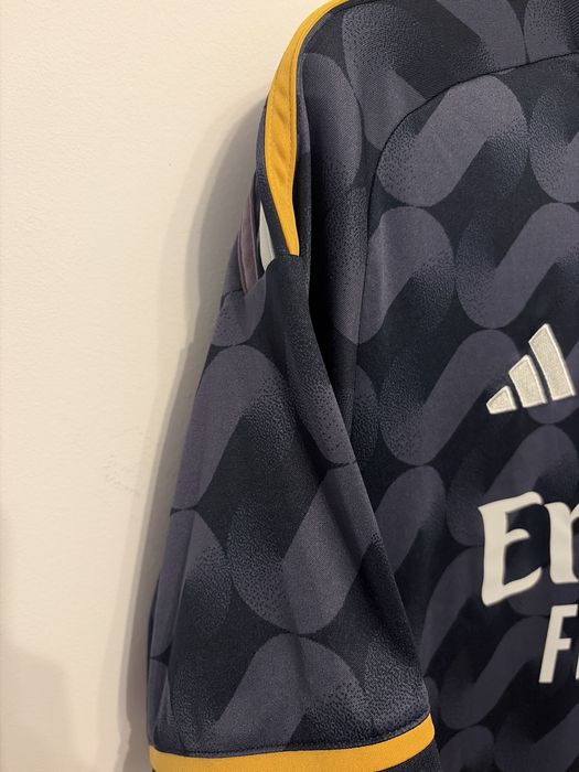 Real Madrid away 23/24 Adidas размер M
