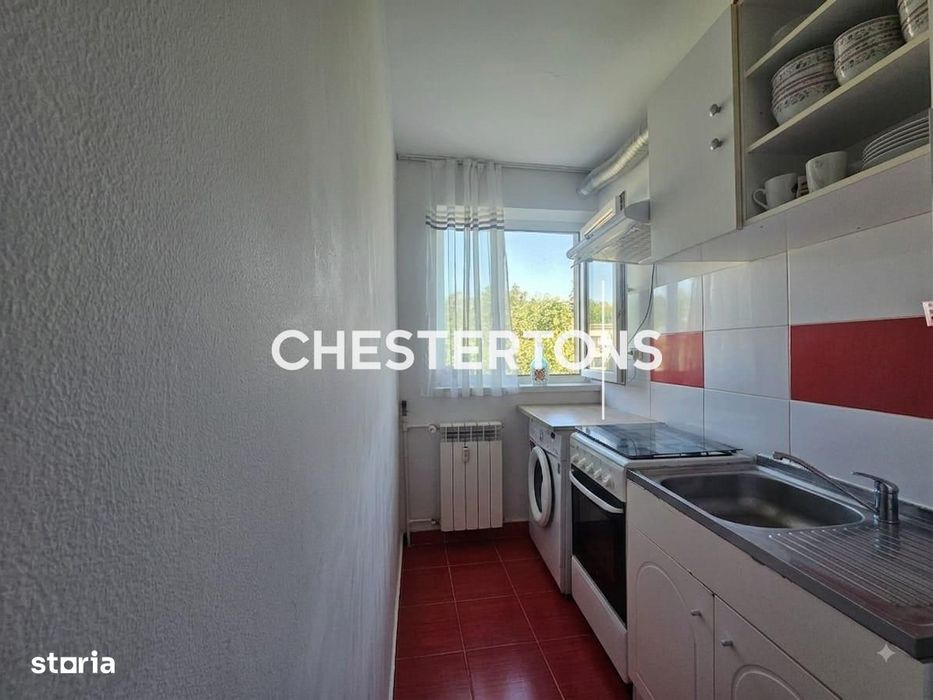 Apartament 3 camere semidecomandat, zona Bratianu Constanta