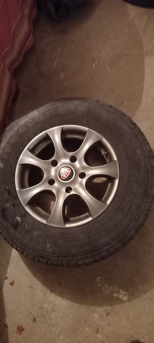Vând jante cu anvelope