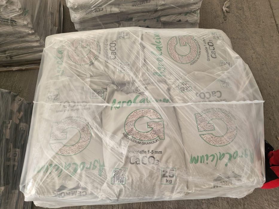 Dolomita,  carbonat de Calciu,  sulfat de Calciu