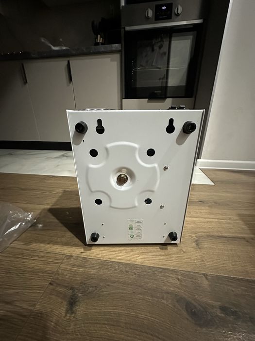 Продам стабилизатор 4кВ