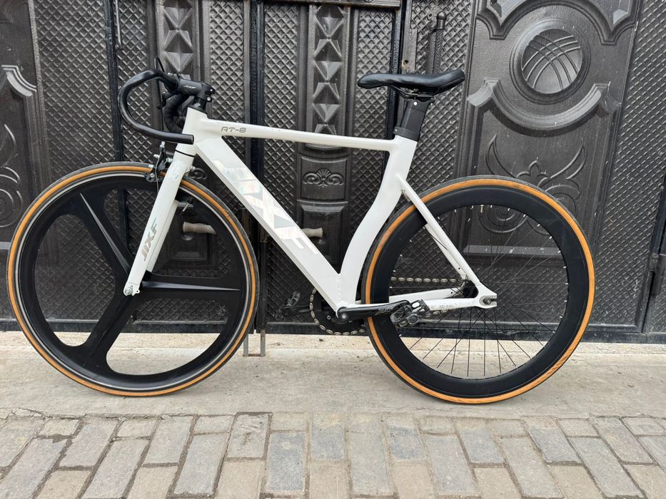 Продаю фикс ат3 jixf