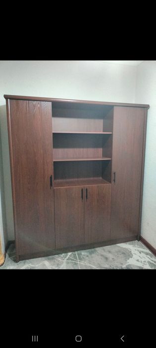 Шкаф книжний кабинетний