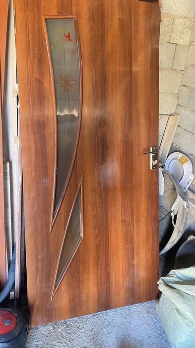 Б/у есиктер