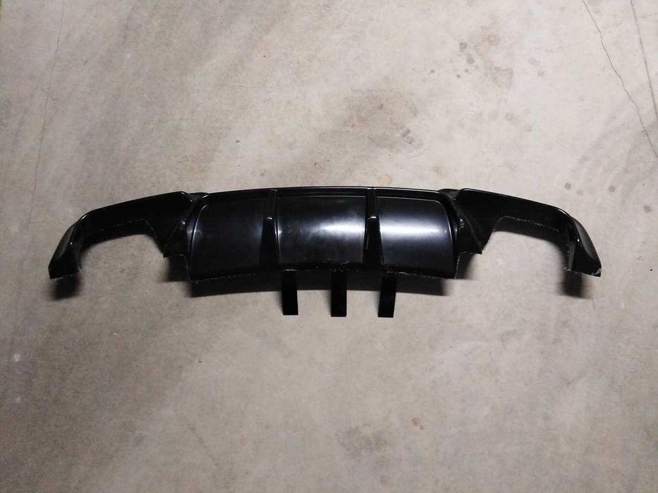 Дифузьор за задна броня на БМВ Ф10 Ф11 BMW F10 F11