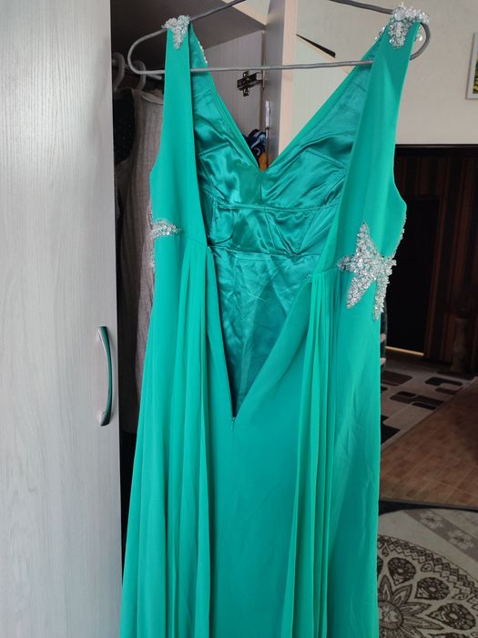 Продаам вечернее платье