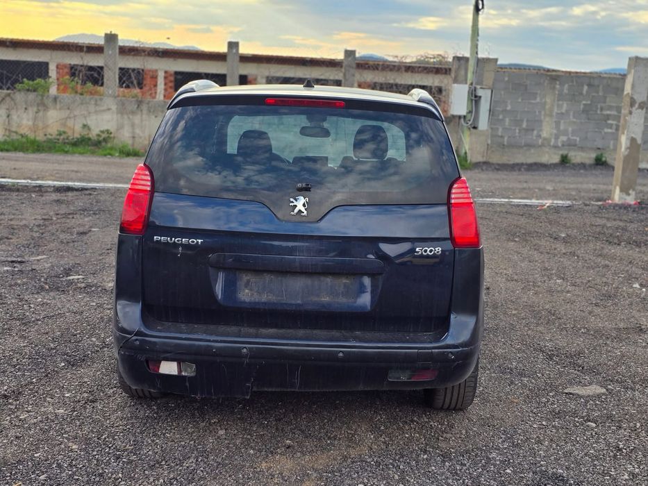 Peugeot 5008 1.6hdi 2012g.