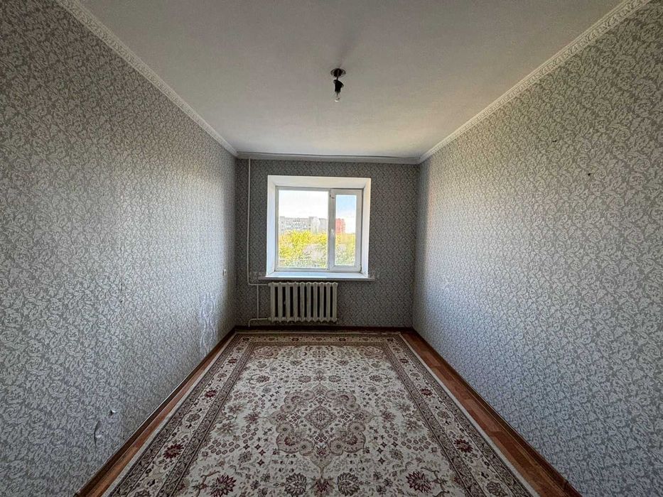 Продам трехкомнатную квартиру