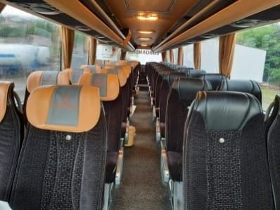 Vând Autocar Turismo 2004