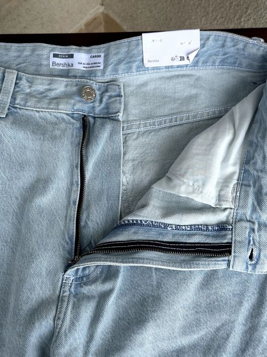 Мъжки дънки / карго панталон BERSHKA - размер 44(34 / L), Отлично състояние